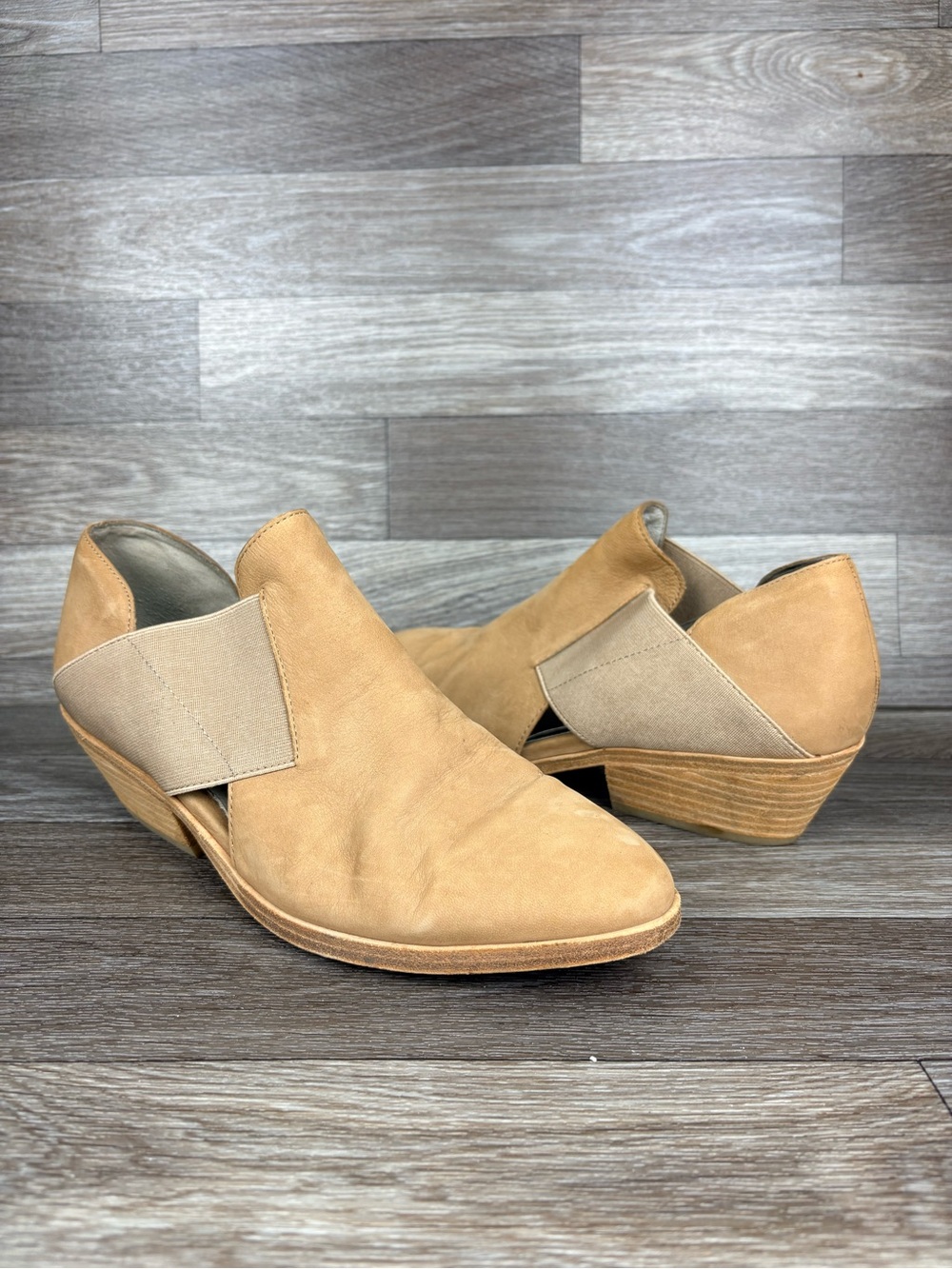 Eileen Fisher Perry Tumbled Nubuck Leather Booties Earth Tan Elastic Sides 7.5